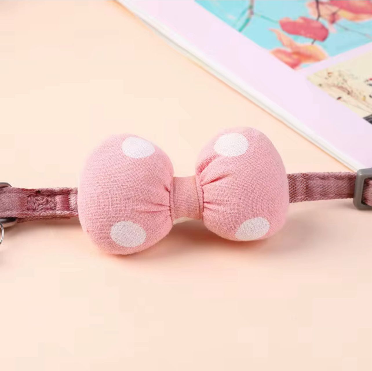 Miniatura 2 de collar sonajero con moño para mascotas